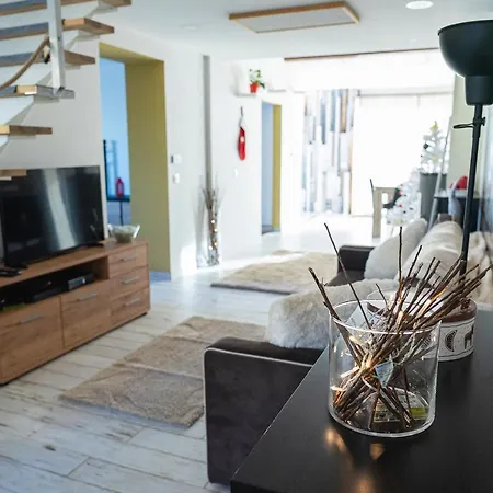 Friends - Családoknak és Baráti Társaságoknak