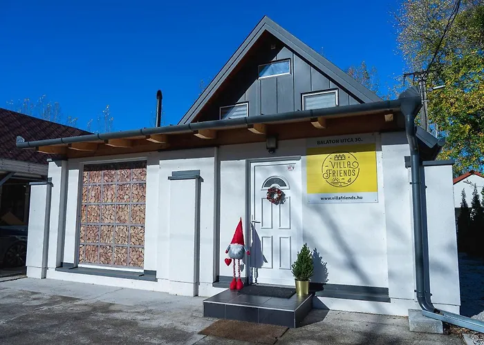 Apartament Friends - Csaladoknak Es Barati Tarsasagoknak