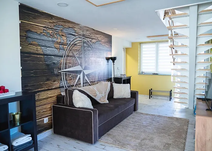 Friends - Csaladoknak Es Barati Tarsasagoknak Balatonberény