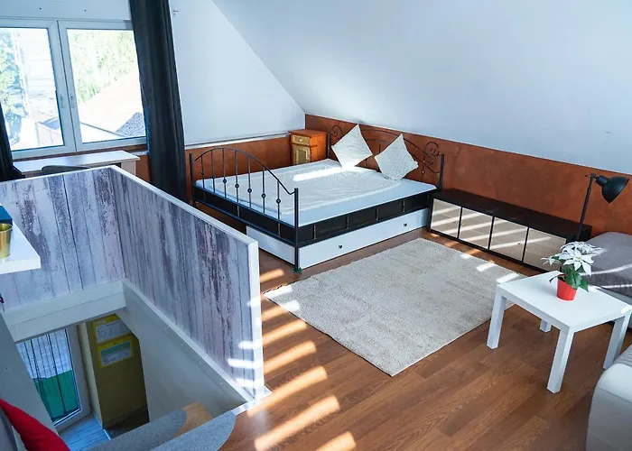 Friends - Csaladoknak Es Barati Tarsasagoknak Apartament *