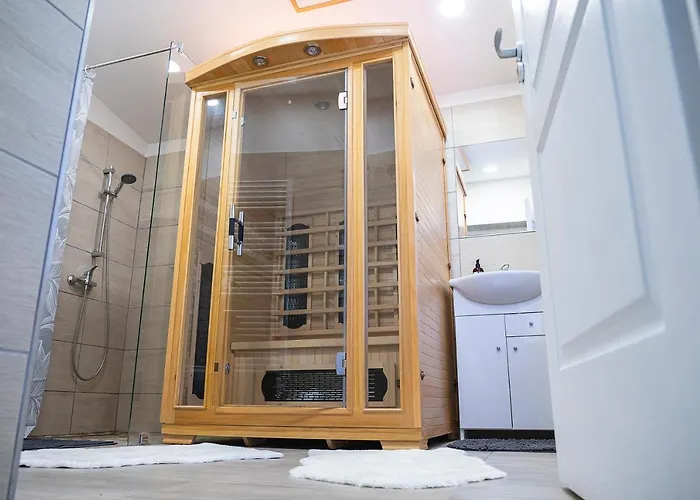 Apartament Friends - Csaladoknak Es Barati Tarsasagoknak Balatonberény