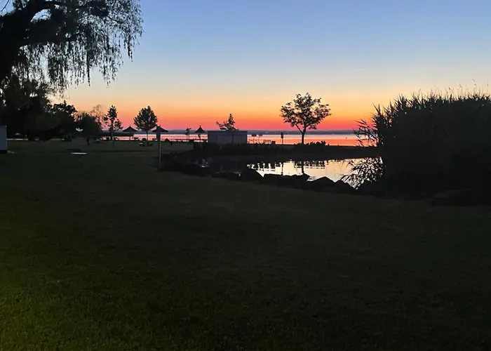 Friends - Családoknak és Baráti Társaságoknak * Balatonberény